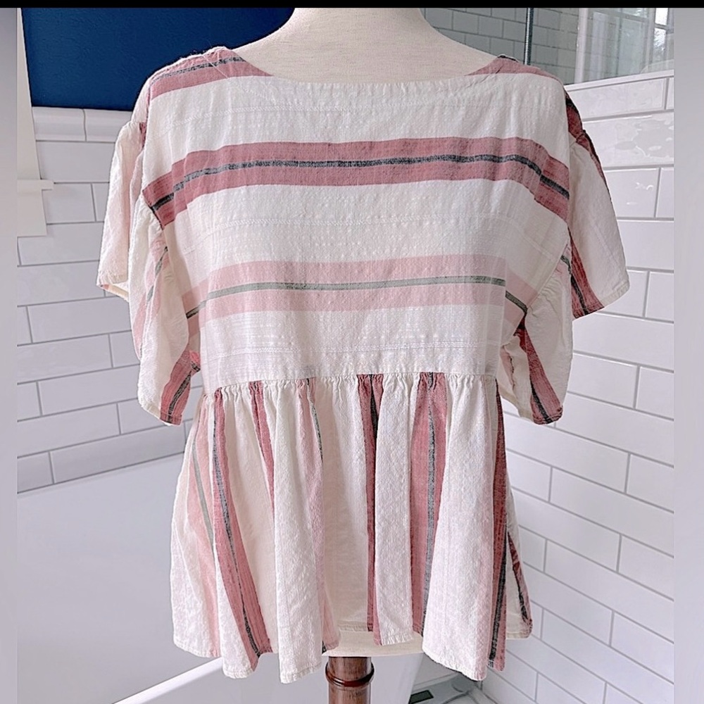 American Eagle Outfitters Pink and White Boxy Blouse